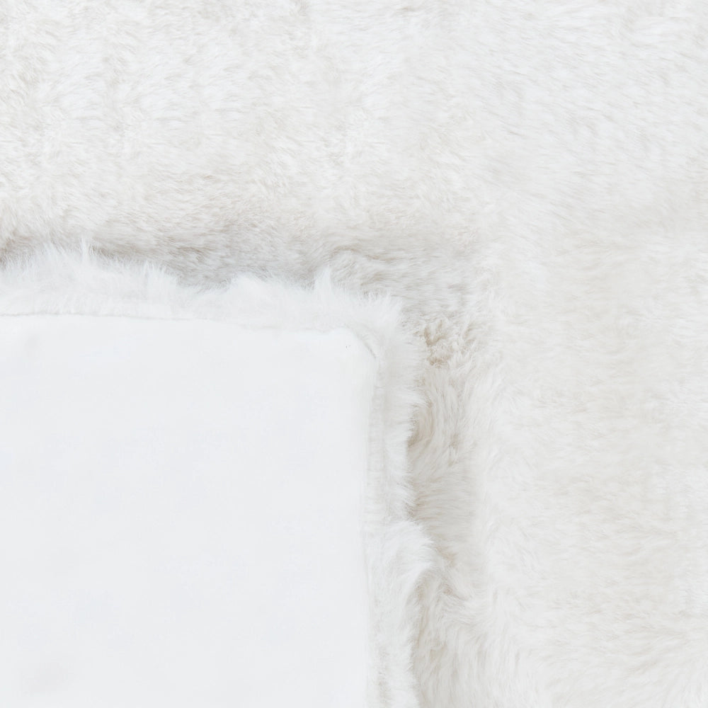 Coperta in finta pelliccia bianco 200 x 220 cm camera da letto