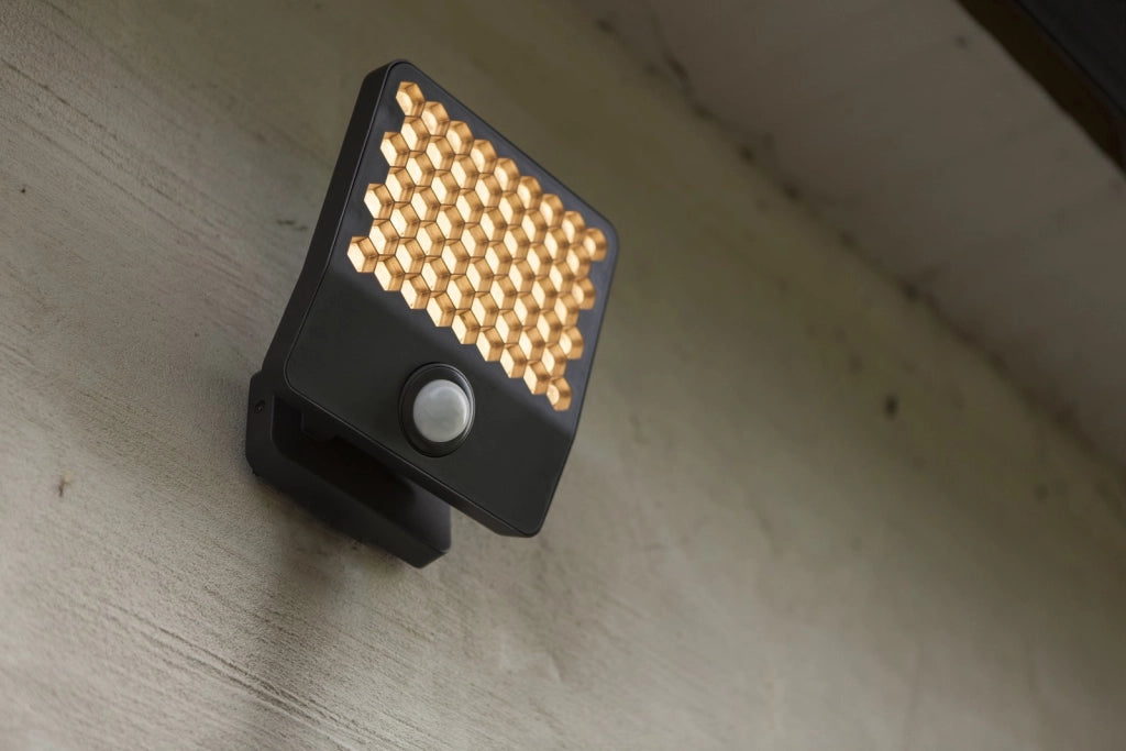 Applique esterna LED 24W PIR grigio scuro IP54 Lutec