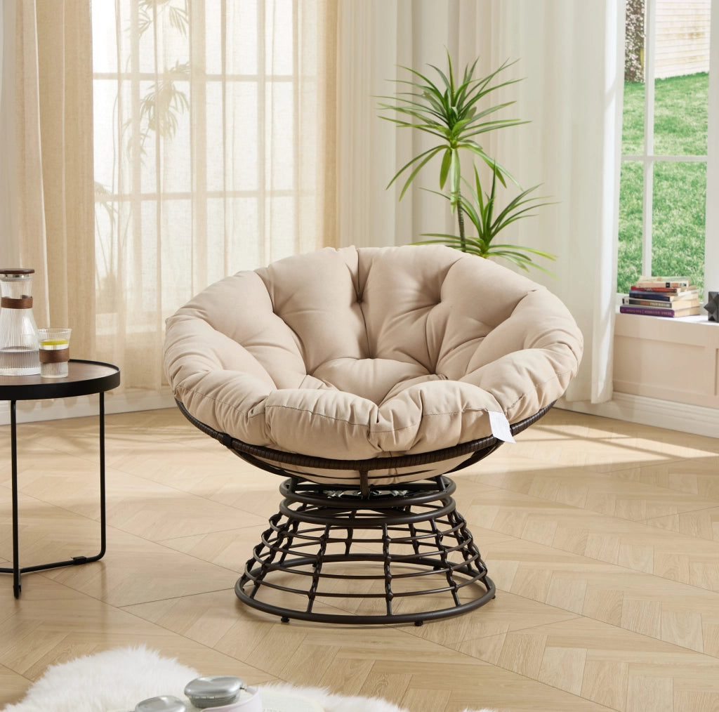 Poltrona Papasan girevole 360° con cuscino beige e struttura marrone