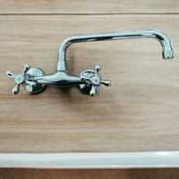 Rubinetto a parete vintage epoca cromato canna girevole