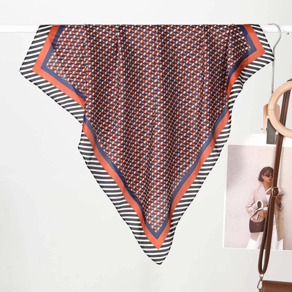 Eleganti e trendy sciarpe di seta da donna, realizzate in pura seta.