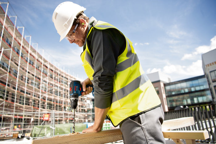 TRAPANO AVVITATORE CON PERCUSSIONE GSB 18V-55 + 82 PUNTE E INSERTI ASSORTITI - 06019H530A