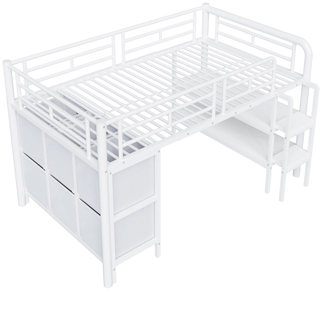 Letto a soppalco basso per bambini 90x200 cm in metallo e MDF, con scala larga, cassetti e ripiani, colore bianco