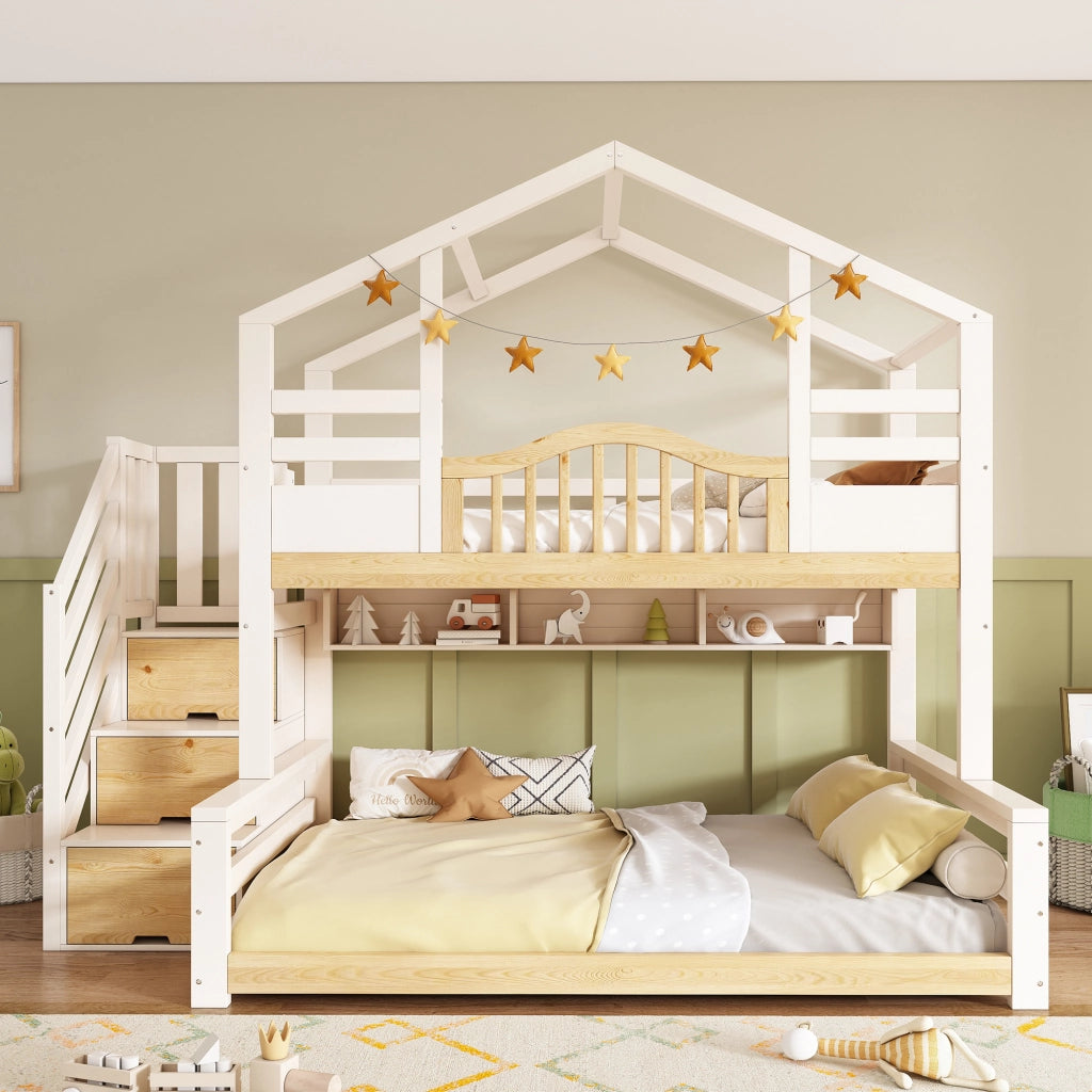 Letto a castello per bambini stile cabana con scala e ripiani LEMONMAX; 90x200 e 140x200 cm; bianco e naturale