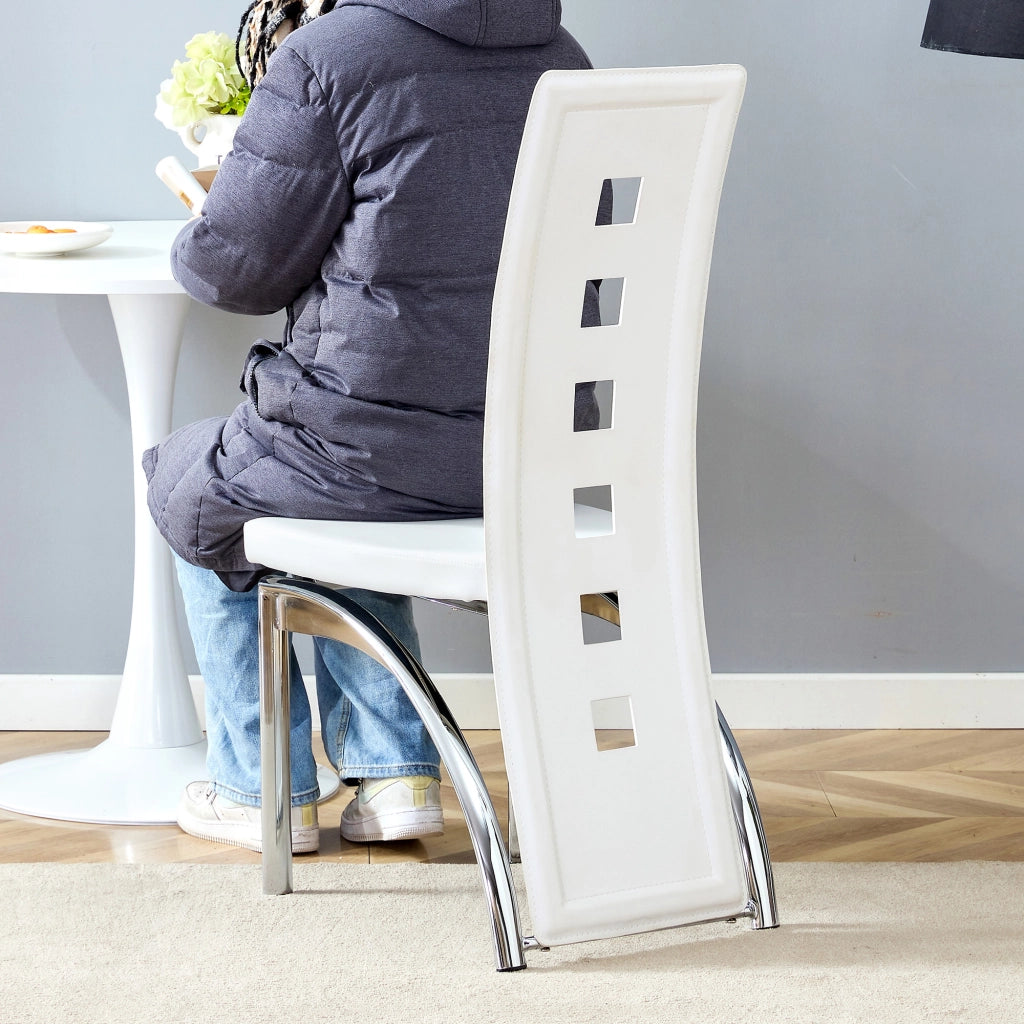 Set di 2 sedie da pranzo moderne in PU bianco con gambe in metallo argento, design con motivo geometrico