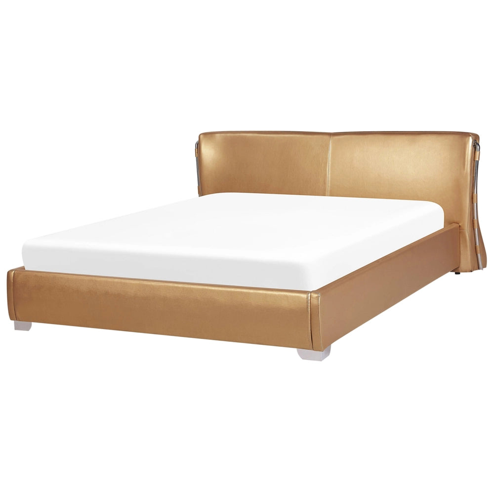 Letto ad acqua 180 x 200 cm in pelle dorata con accessori stile contemporaneo moderno