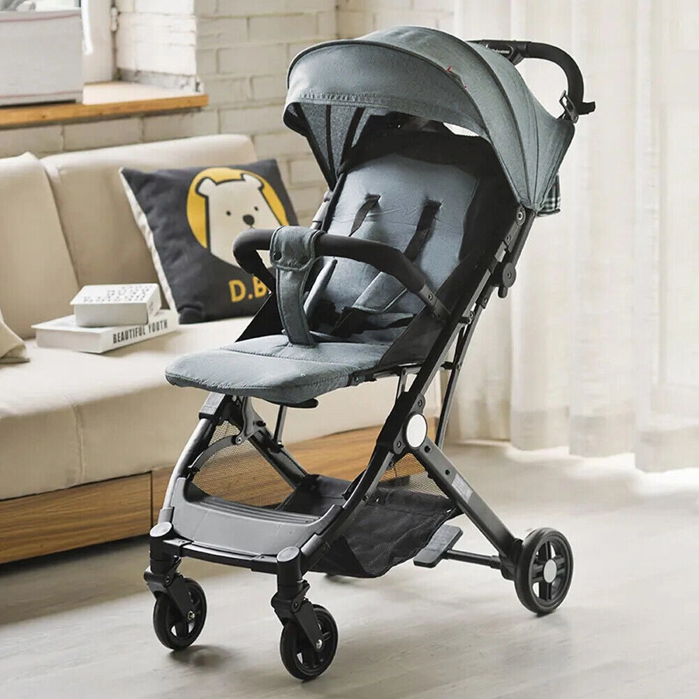 Passeggino Wizy Easy Ultra Leggero Chiusura Facilitata Salvaspazio Portata 15 kg-Grigio