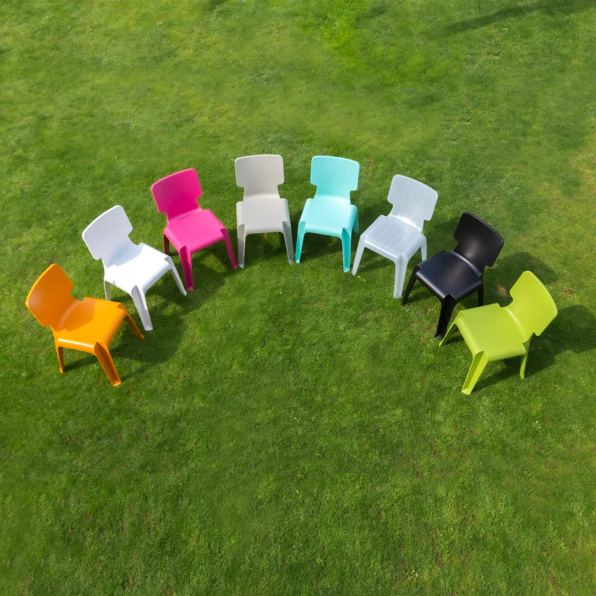 Sedia impilabile, sedia in plastica impilabile, robusta, vari colori