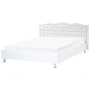 Letto 180 x 200 cm in ecopelle bianca da 1,80 con cornice imbottita bottoncini in cristallo con finiture per la testa dei chiodi