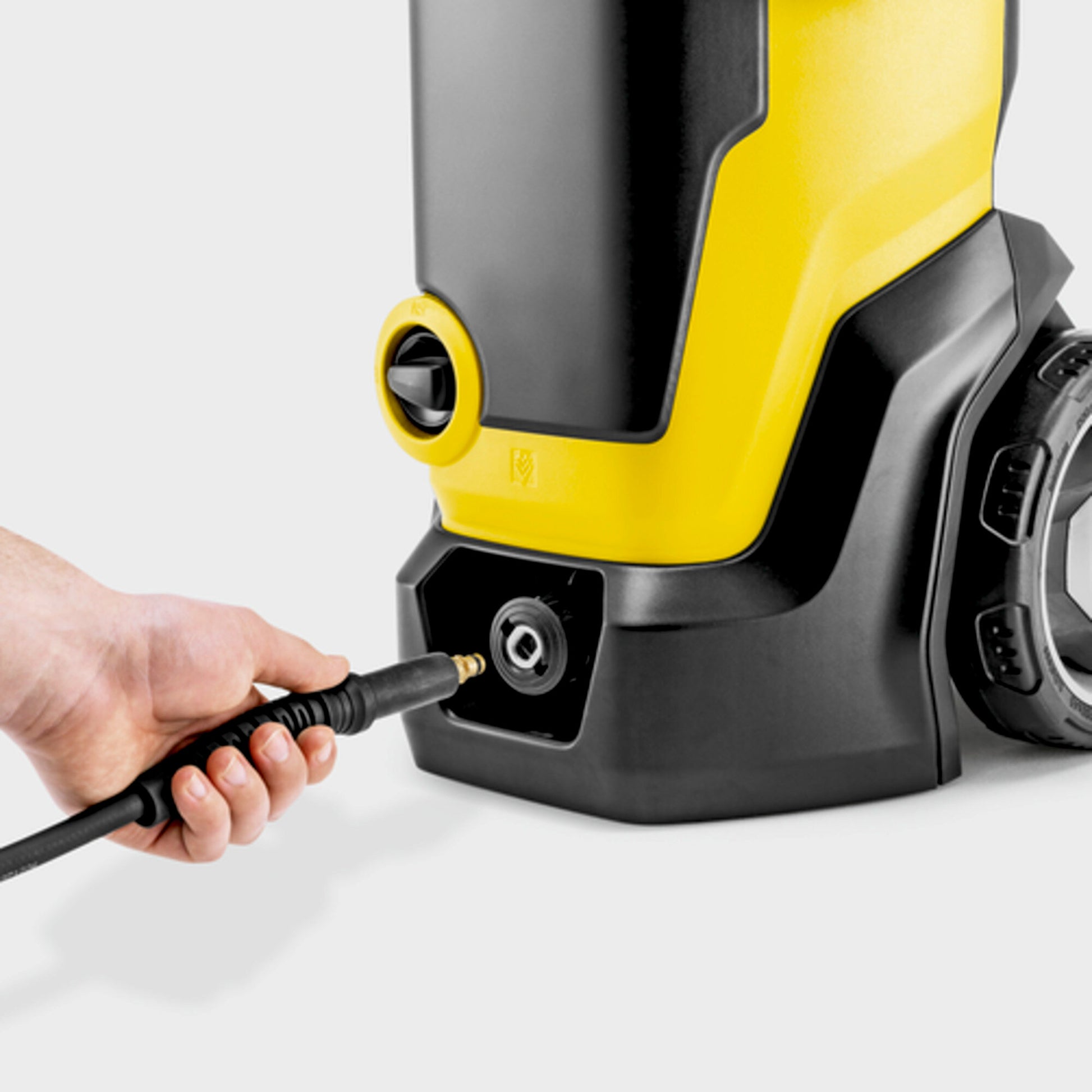 KARCHER Idropulitrice K 7 WCM FJ - Allacciamento elettrico: 230 / 50 V / Hz - Pressione: 20 – max. 180 / 2 – max. 18 bar / MPa - Portata: max. 600 l/h