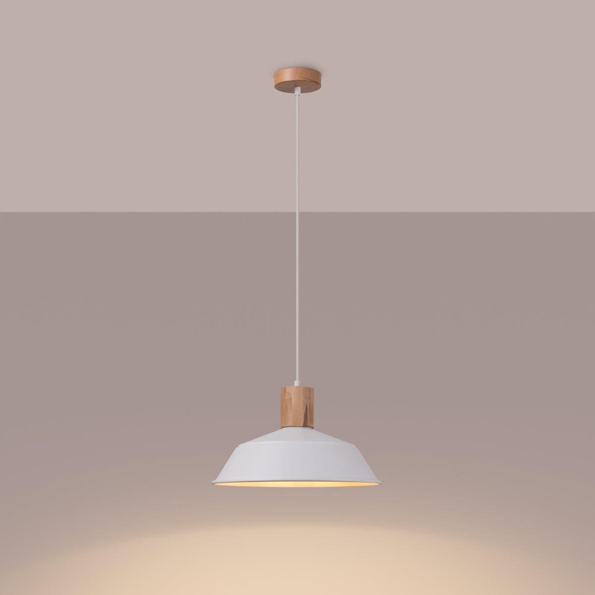 Lampada da terra scandinava FANO Peach Puff con cupola in acciaio bianco 34x120cm LED