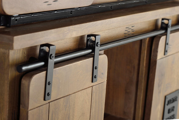 Armadio in legno di mango e metallo