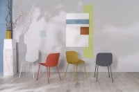 E-STYLO Sedia da pranzo in polipropilene bianco e gambe in metallo bianco, 55cm X 46cm H. 79cm.