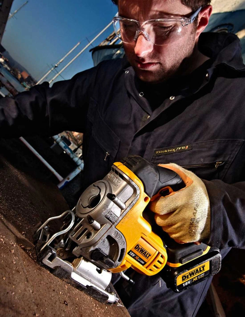 Seghetto Alternativo DeWALT DCS331P2 (2 x 5,0 Ah + DCB115 + TSTAK II)