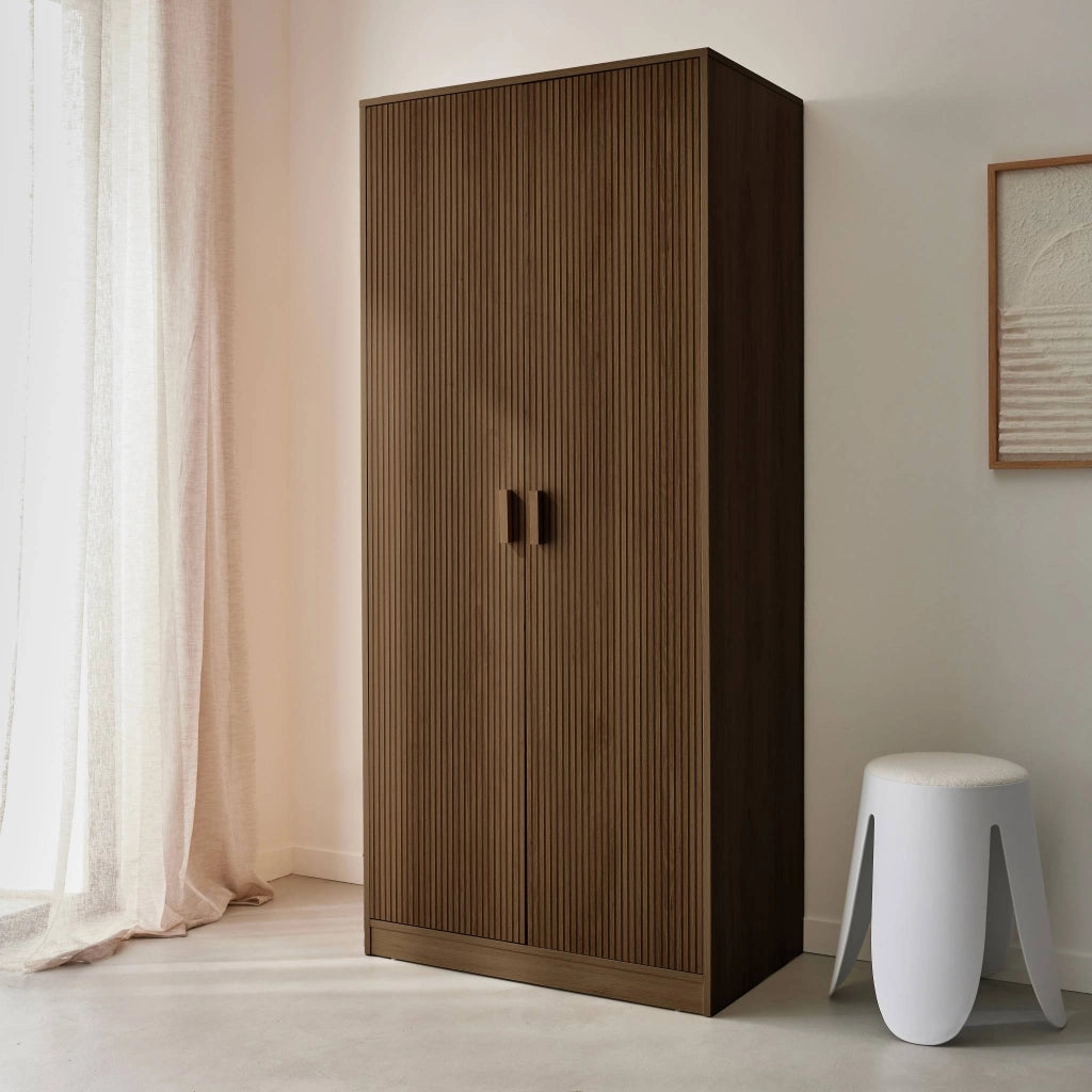 Armadio in legno 1 asta appendiabiti, 2 ante, noce