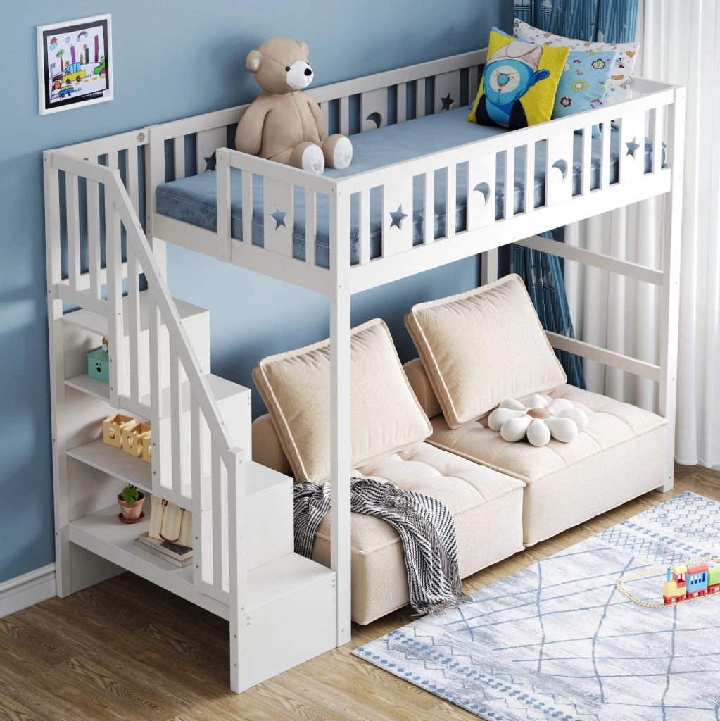 Letto a soppalco per bambini 90x200 cm con scala e scaffali; in legno bianco