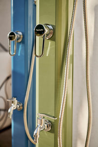 Mini Doccia Solare da Giardino 20L Miscelatore Lavapiedi e Doccetta Verde Opalino