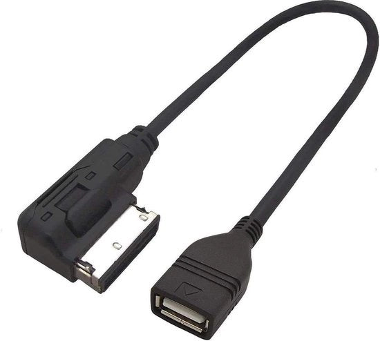 Adattatore USB per collegare dispositivo di memorizzazione musicale all'ingresso USB del sistema di infotainment del veicolo.