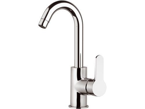 Miscelatore per lavello con canna corta