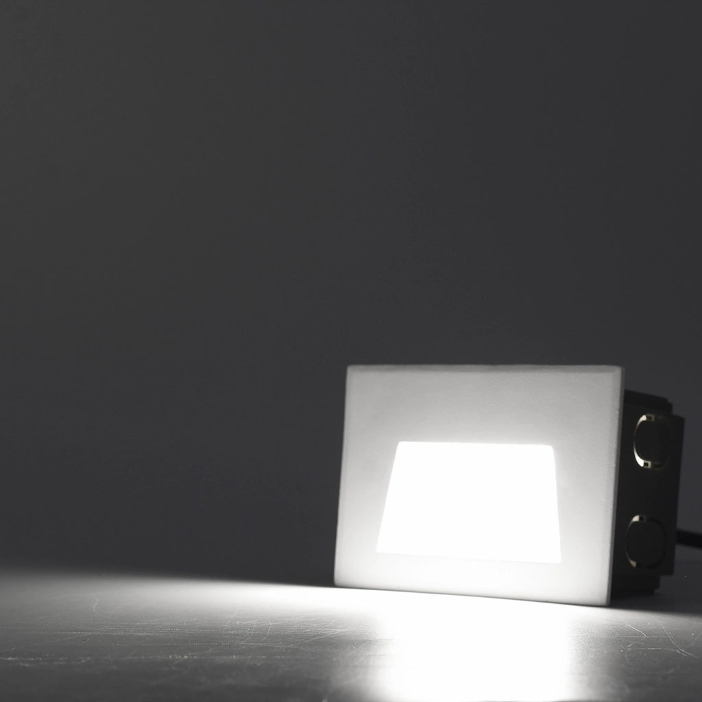 FARETTO BIANCO A LED SEGNAPASSO DA 5W PER INTERNI ED ESTERNI - CON CCT SWITCH COLORE LUCE PER GIARDINI SCALE E VIALI COMPATIBILE CON CASSETTA 503