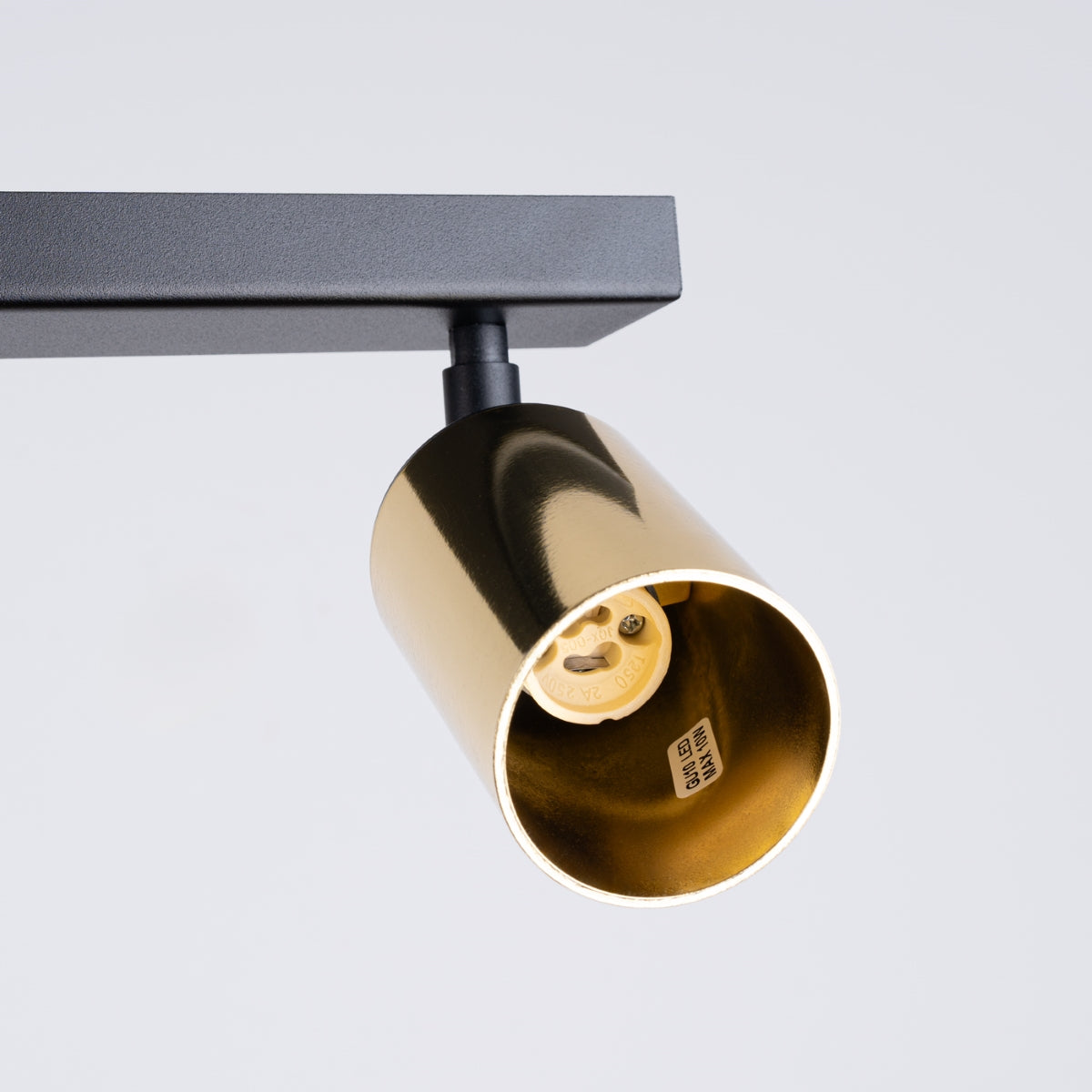 Lampada moderna in acciaio tubolare WINX Bittersweet Shimmer a 6 luci, nera e oro