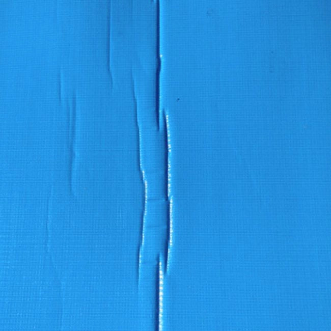 Copertura Isotermica a schiuma multistrato HYDRO COVER 525 gr/m² - 8,90 x 4,95 m danneggiata
