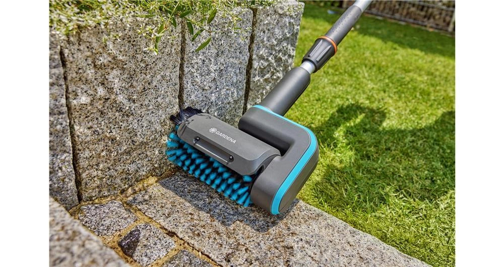 Gardena 14849-20 AquaBrush Spazzola a rullo media per superfici irregolari e fughe materiale setole in nylon duro colore Verde Grigio