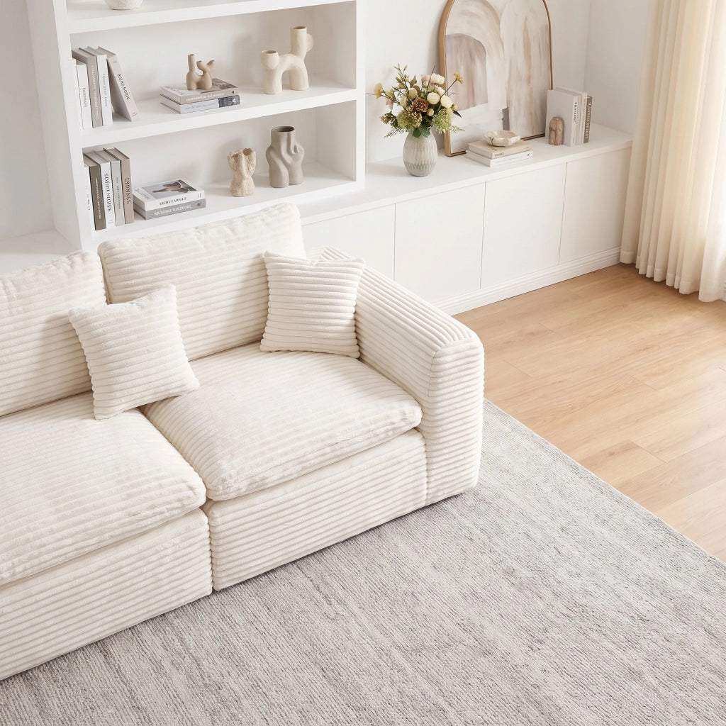 Divano modulare 3 pezzi configurabile con seduta profonda e schienali morbidi in velluto a coste beige per salotto