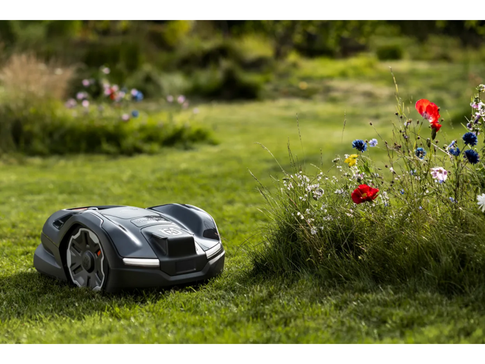 Robot tagliaerba Husqvarna Automower 410XE NERA senza cavo perimetrale 1000mq