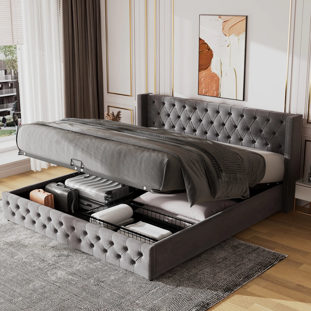 Letto imbottito in velluto grigio 180x200 con contenitore idraulico, testiera Chesterfield e rete a doghe