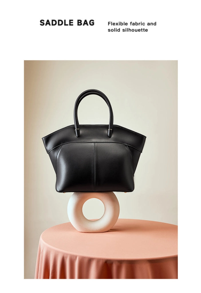 Borsa a tracolla da donna in vera pelle, modello tote bag, colore nero.