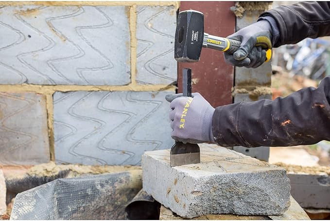 MARTELLO STANLEY 1500GR CON MANICO IN FIBERGLASS STHT0-54128