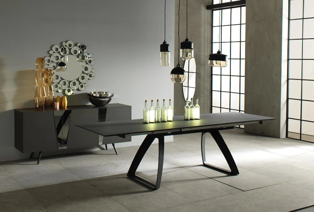 Tavolo Allungabile Barret Grigio Scuro 170/270x90 cm in HPL su MDF con Gambe in Metallo Verniciato Nero - Design Moderno Funzionale