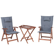 Set da bistrot da giardino in legno di acacia chiaro tavolo 2 sedie con cuscini blu schienale regolabile pieghevole stile rustico