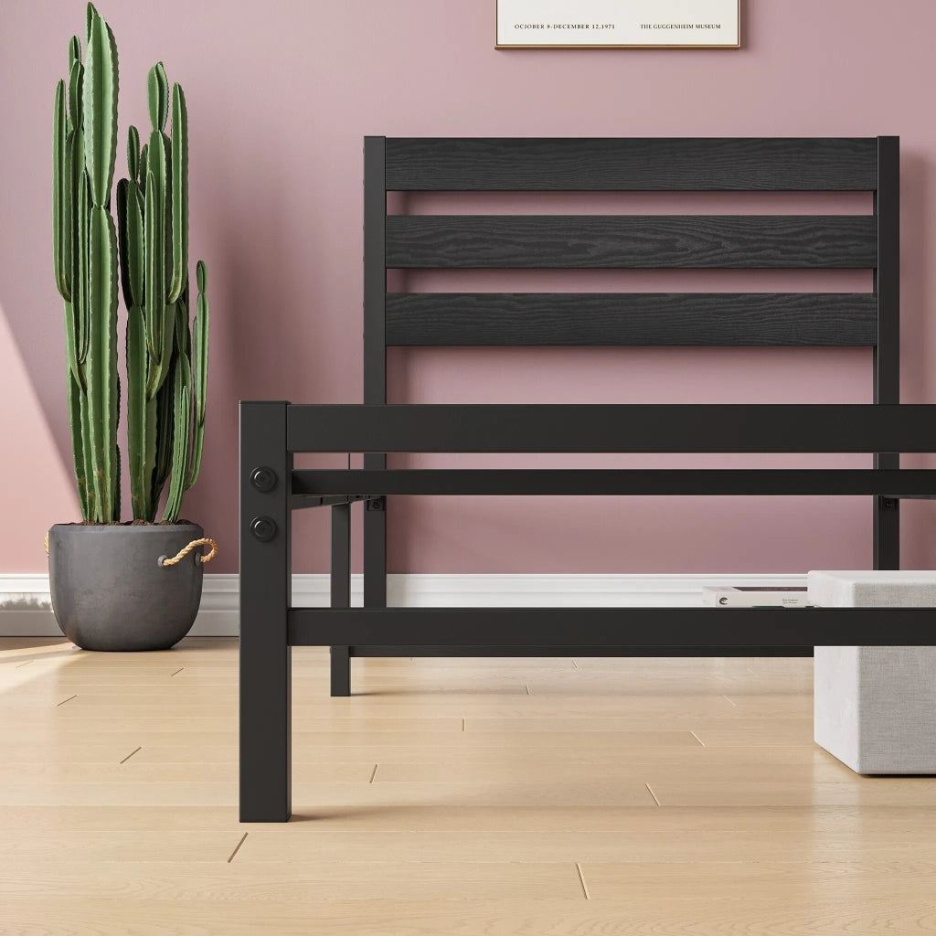 Letto singolo in metallo nero 90x200 cm con testiera MDF e rete a doghe