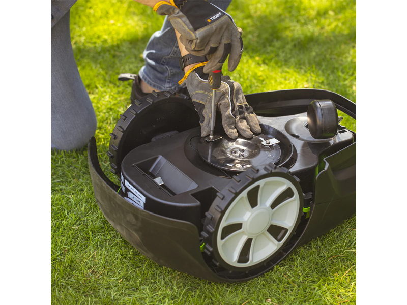 Robot tagliaerba Greenworks Optimow 5 motore Brushless per prati 550mq