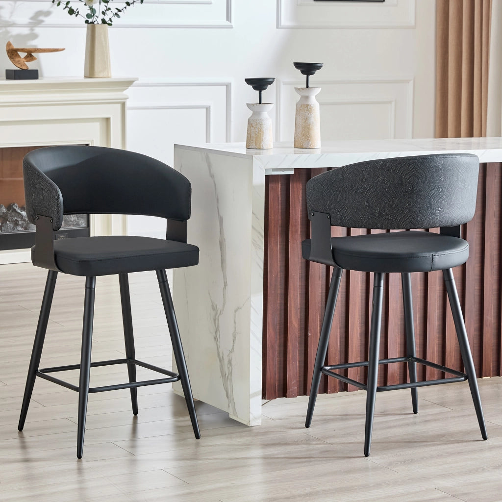 Sedia da pranzo imbottita in PU con schienale ergonomico e braccioli, struttura in metallo nero 82.0 × 46.0 × 56.0 cm