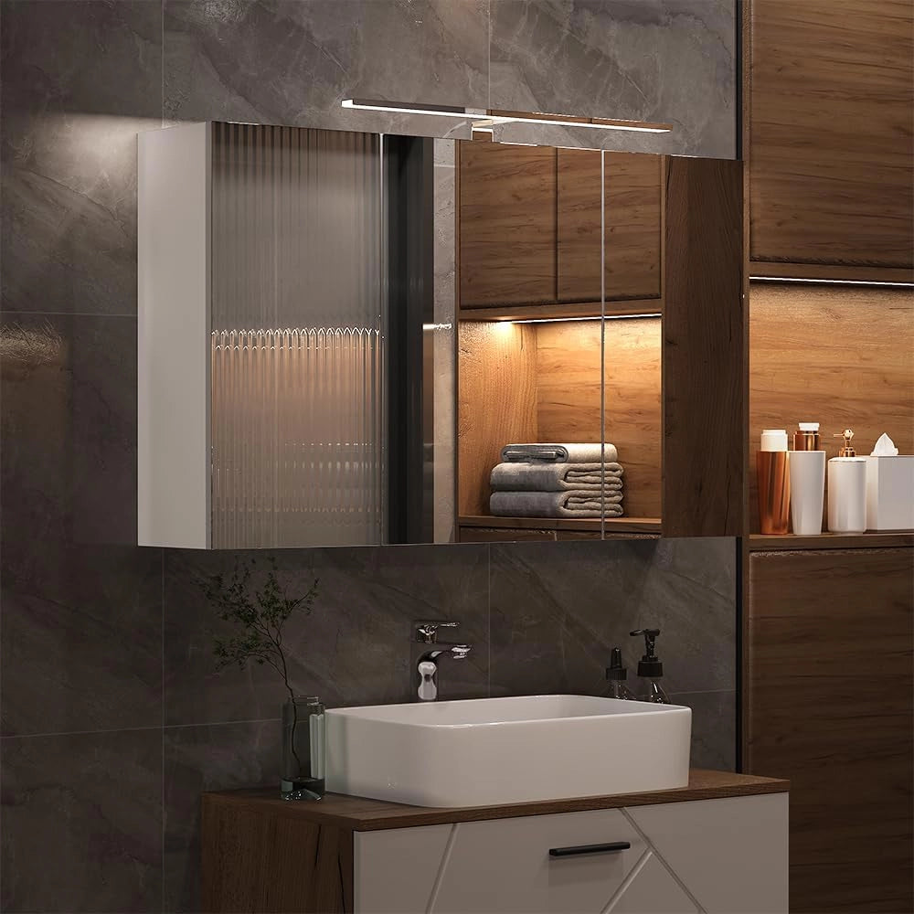Mobile a specchio per il bagno Lavio, Bianco, 100 x 60 cm con 3 porte e illuminazione a LED, con ripiano integrato e illuminazione a LED