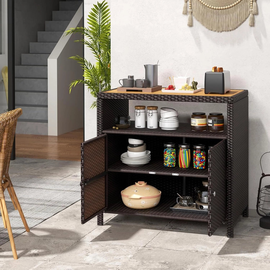 Armadietto Portaoggetti in Rattan, Mobile Buffet per Esterni in Legno di Acacia, Con Compartimento Aperto e Armadio Chiuso a 2 Ante, per Piscina, Terrazza e Patio, 90 x 53 x 86 cm (Marrone)