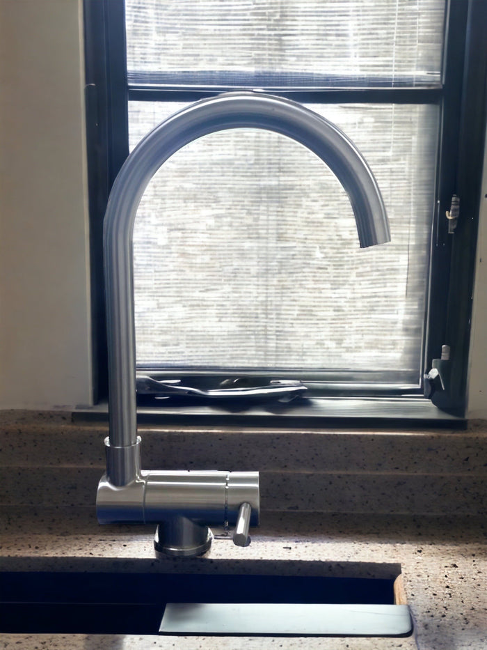 Rubinetto miscelatore per cucina abbattibile sottofinestra acciaio inox satinato/opaco