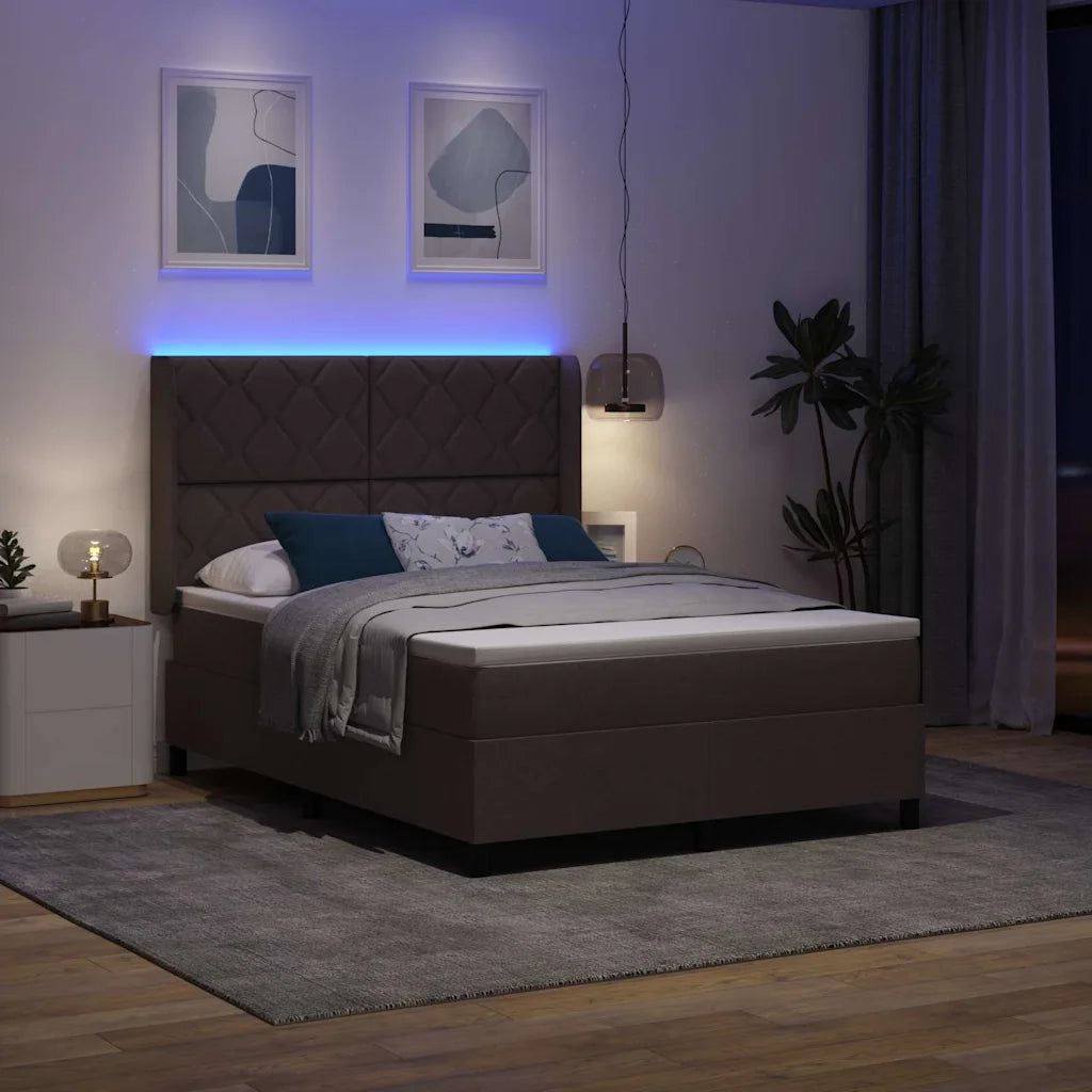 Letto a Sorgente LED Marrone Scuro 140 x 190 cm Tessuto 3343563