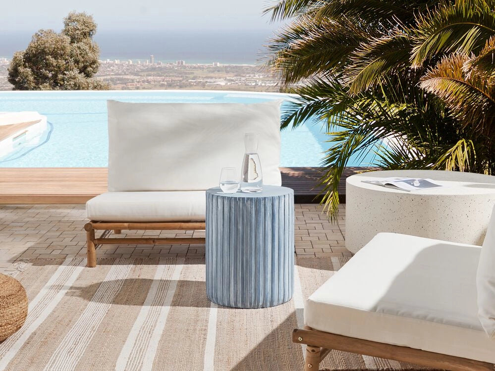 Tavolo Grigio chiaro in fibra di vetro MgO con piano rotondo a forma di tamburo Macchia UV Ruggine Acqua Resistente al vento Boho Moderno Soggiorno all'aperto