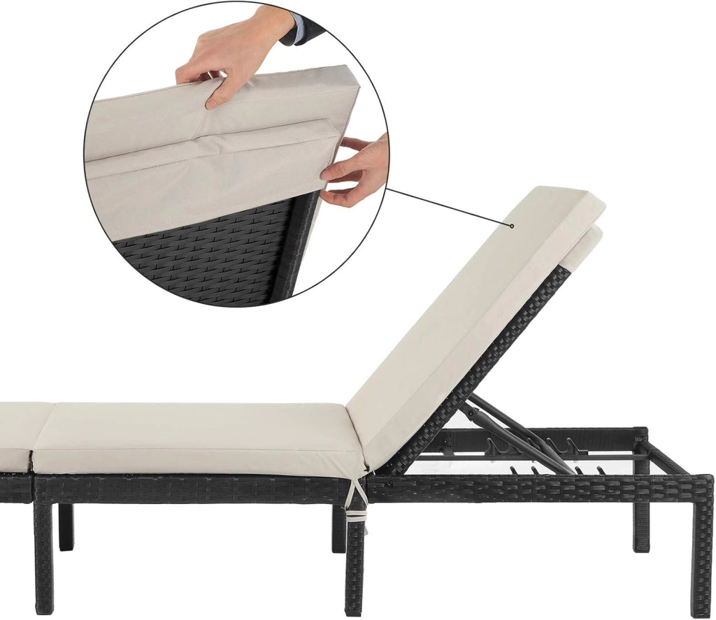 SONGMICS Lettino Prendisole, Sdraio in Rattan Sintetico, Materassino di 5 cm, Schienale Inclinabile, 59 x 198 x 28 cm, Max Portata 150 kg, Giardino Balcone Terrazzo, Beige GCB27BRV1
