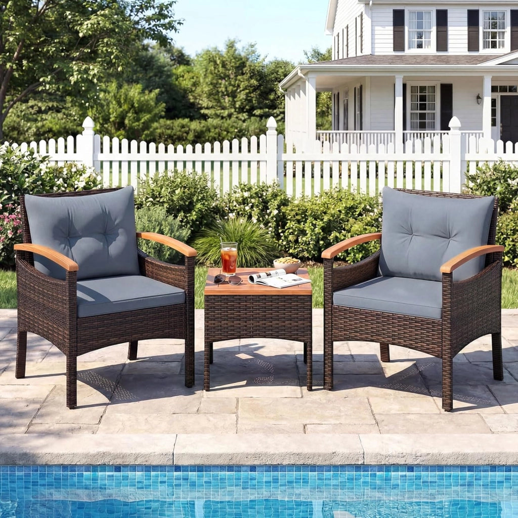Set Salotto da Giardino per 2 Persone, Poltrone da Giardino in Rattan e Legno con Tavolino Laterale, Salottino da 3 Pezzi con Cuscini per Cortile, Veranda e Balcone (Grigio)