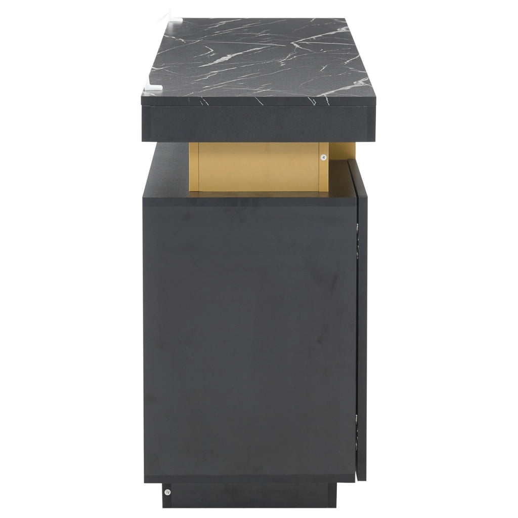 Credenza 140x38x70 cm con 3 ante e ripiani regolabili; effetto marmo in truciolare nero