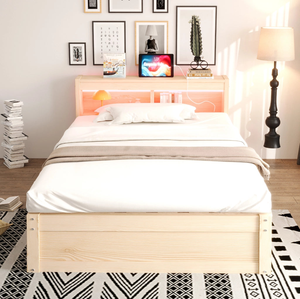 Letto multifunzione 90x200 cm con presa integrata; LED e contenitore idraulico; colore legno