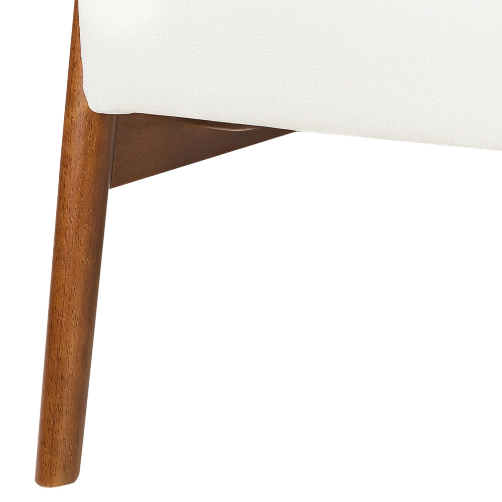 Poltrona bianco sporco in ecopelle con gambe in legno, braccioli e cuscino Retro Classico Soggiorno Tradizionale