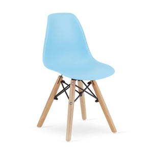 Sedia Valora ZUBI in legno blu dal design ergonomico per la cameretta dei bambini