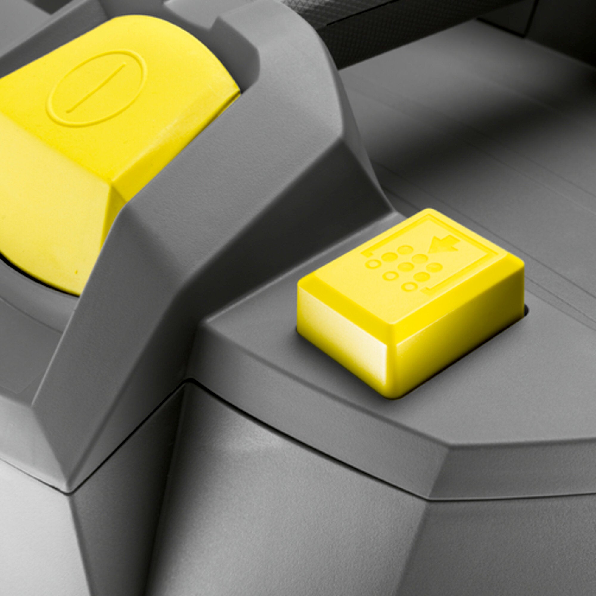 KARCHER Bidone aspiratutto Professionale a batteria NT 22/1 Ap Bp L - Capacità del contenitore: 22 l - Materiale vano di raccolta: Plastica  - Rumorosità: 70 dB(A)