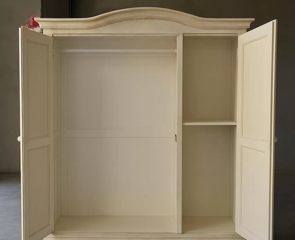 Armadio 3 ante legno gendarme shabby avorio 158x56x197 - Mobili 2G